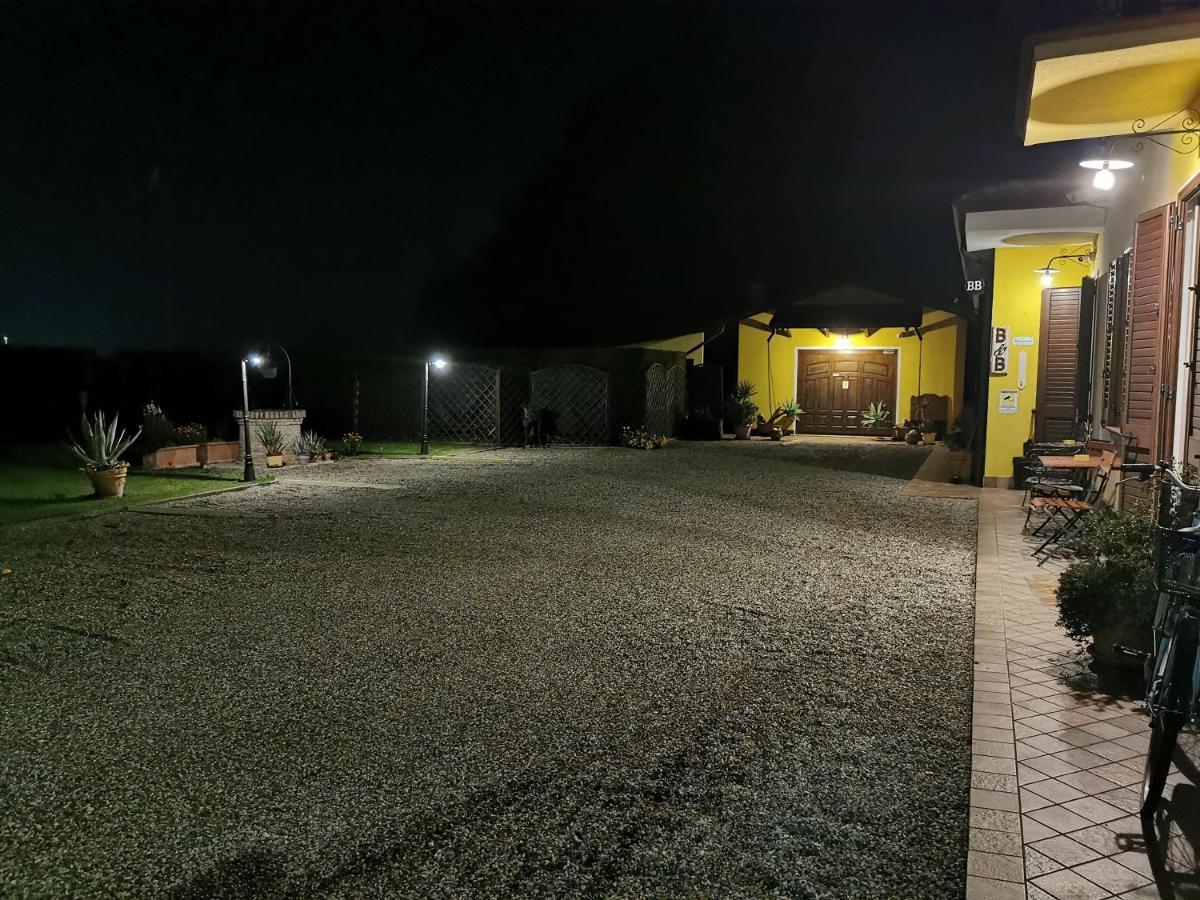 Casa Di Campagna B&B La Corte Ferrara Exterior foto