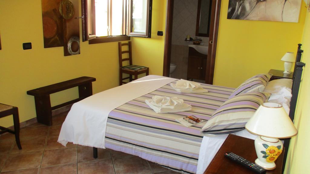 Casa Di Campagna B&B La Corte Ferrara Exterior foto